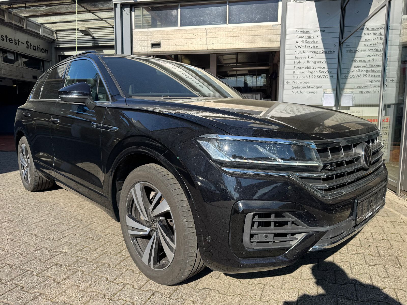 Volkswagen Touareg R-Line 3.0 V6 TSI 4MOTION -Vollausstatt.