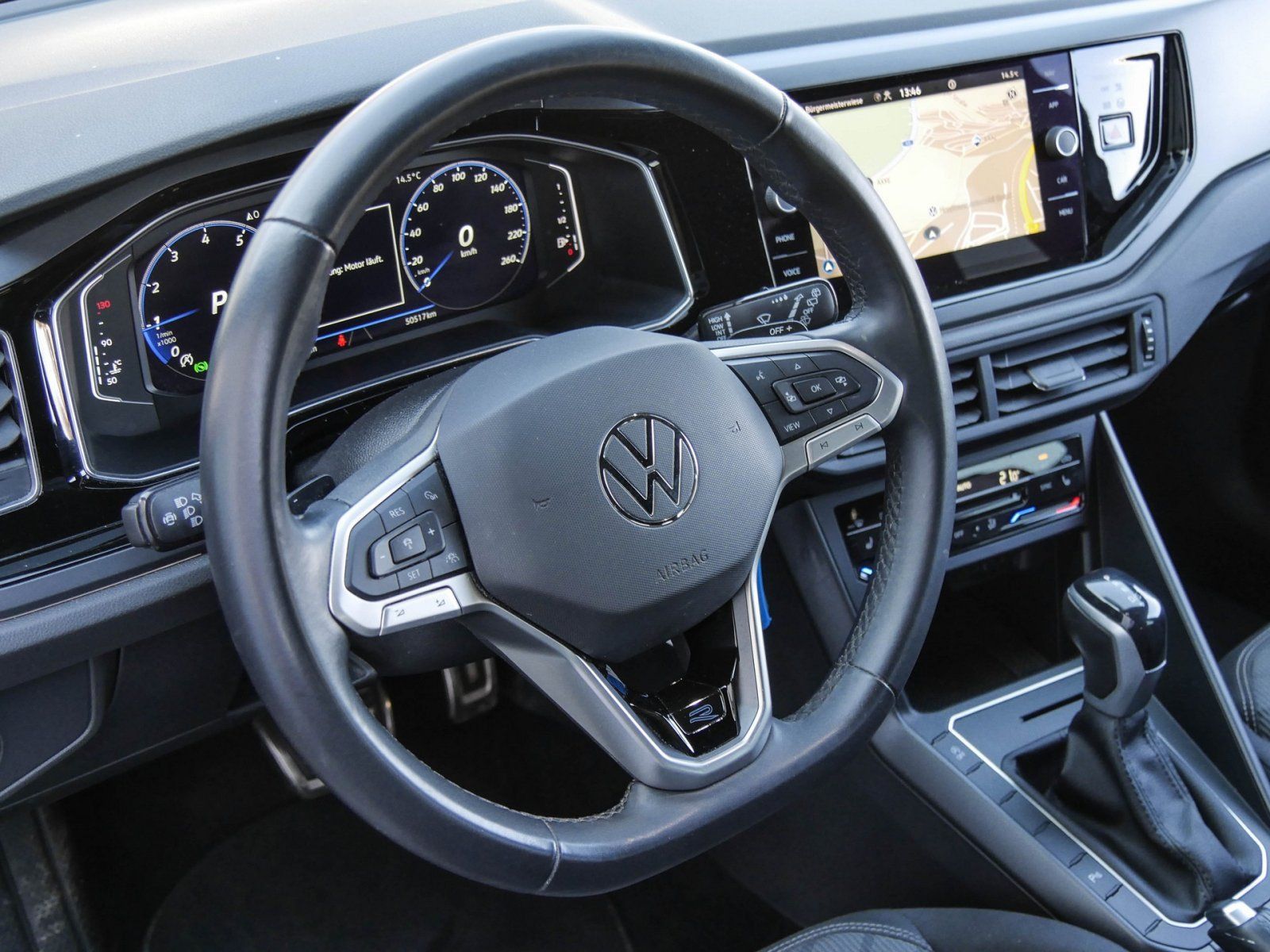 Volkswagen Taigo 1.5 TSI R-Line - Samsaru's Car Outlet