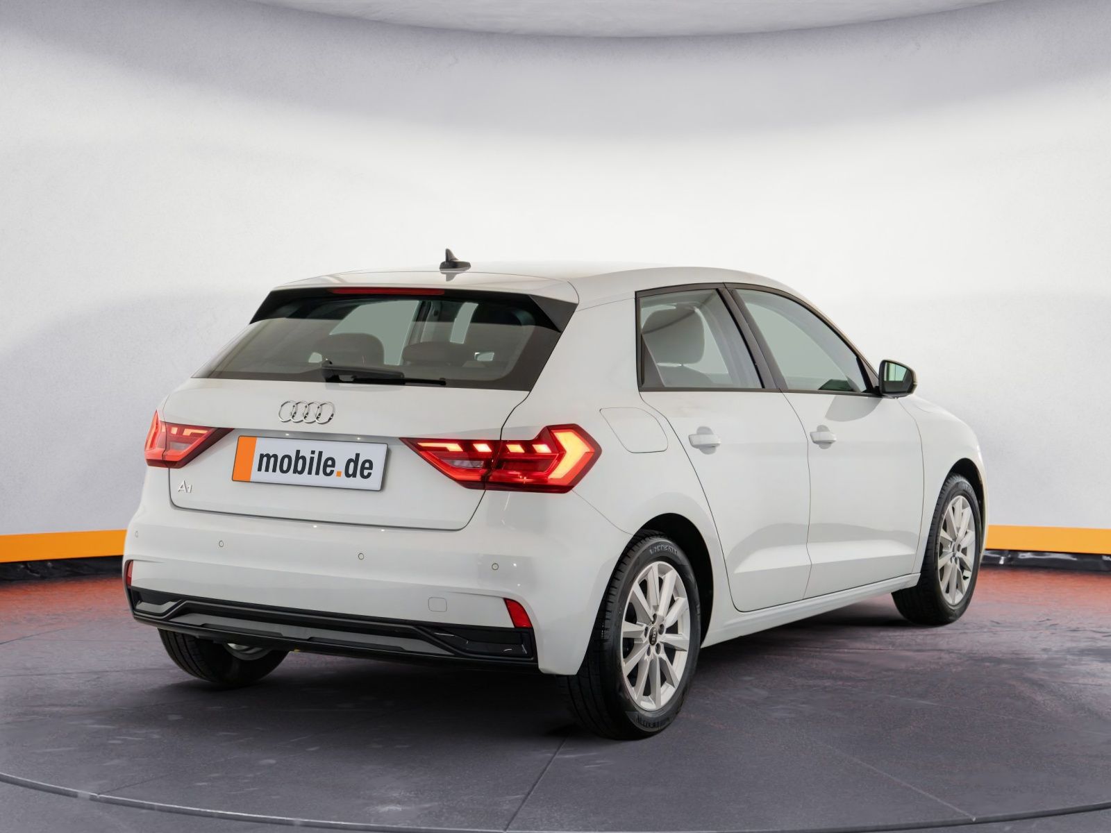 Audi A1 Sportback 25 TFSI Advanced - Samsaru's Car Outlet