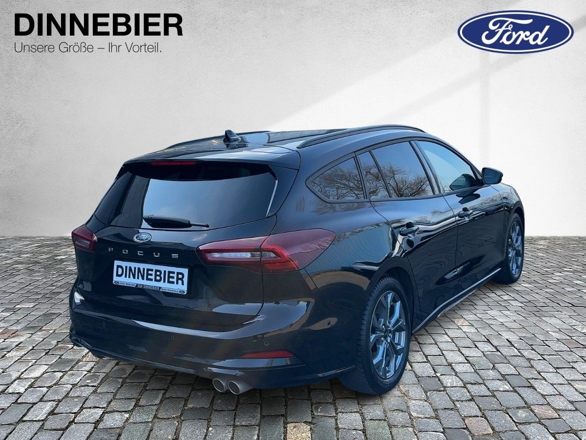 Ford Focus ST-Line X LED+AHK+Kamera+Winterpaket
