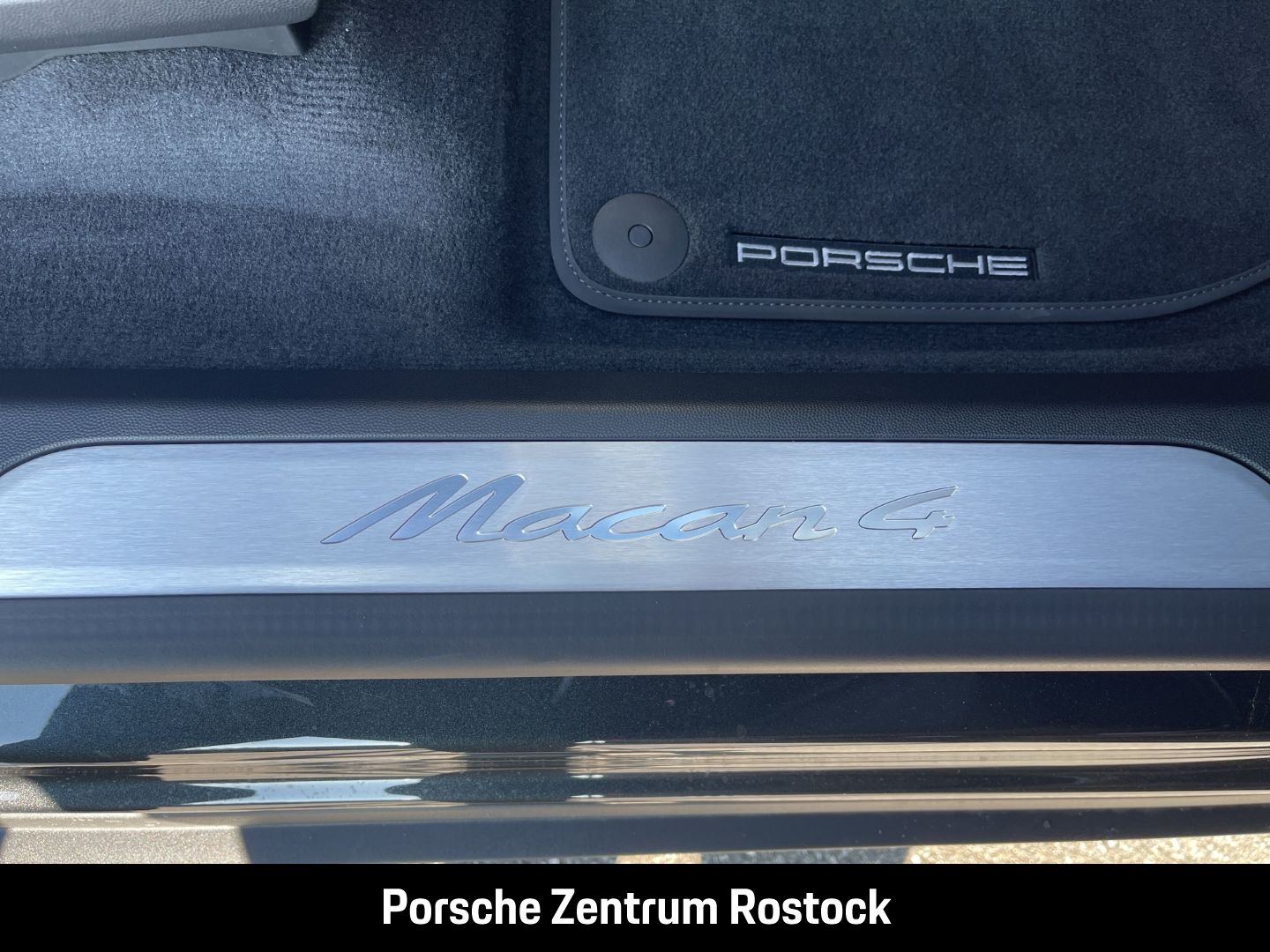 Porsche Macan 4 BOSE Abstandstempomat Surround-View LED