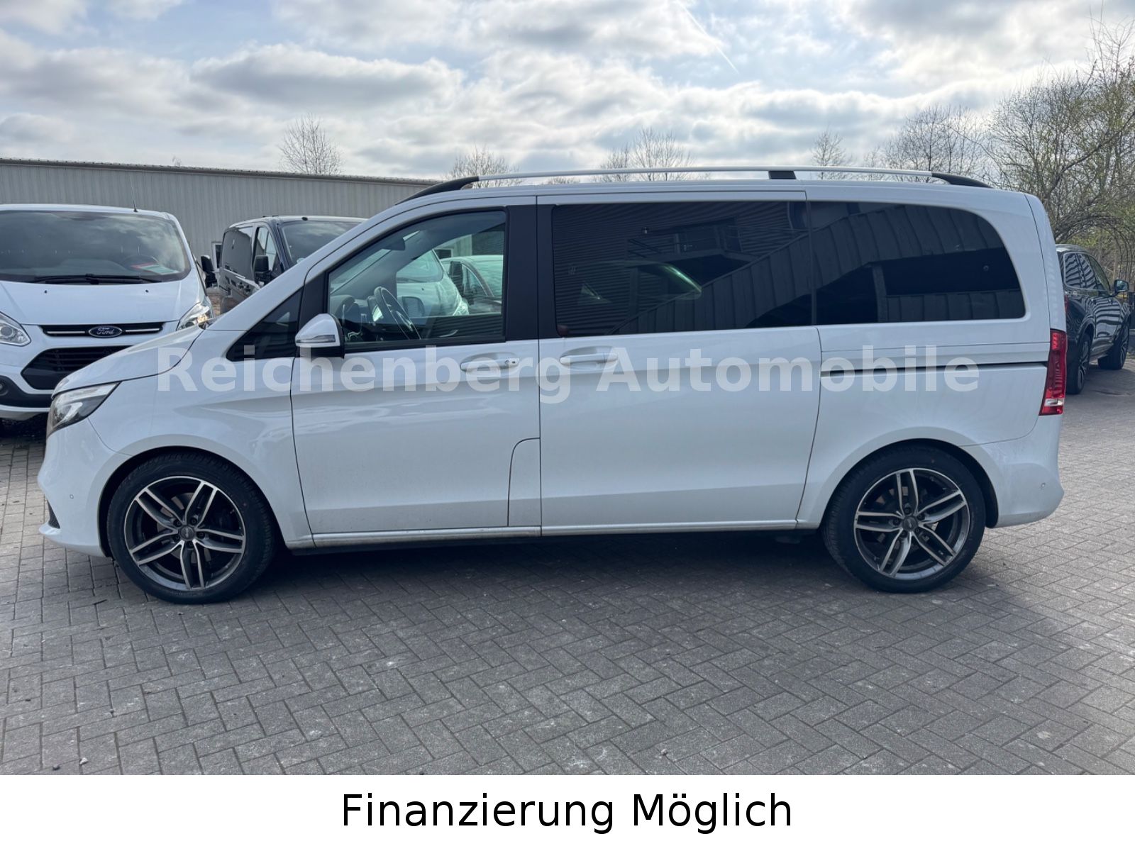 Mercedes-Benz V 250 - Samsaru's Car Outlet