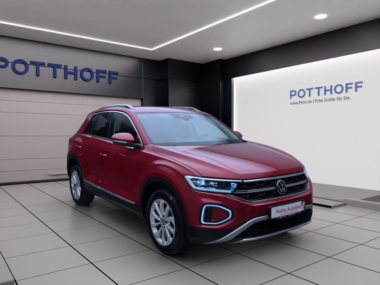 Volkswagen T-Roc 1.0 TSI STYLE - Samsaru's Car Outlet