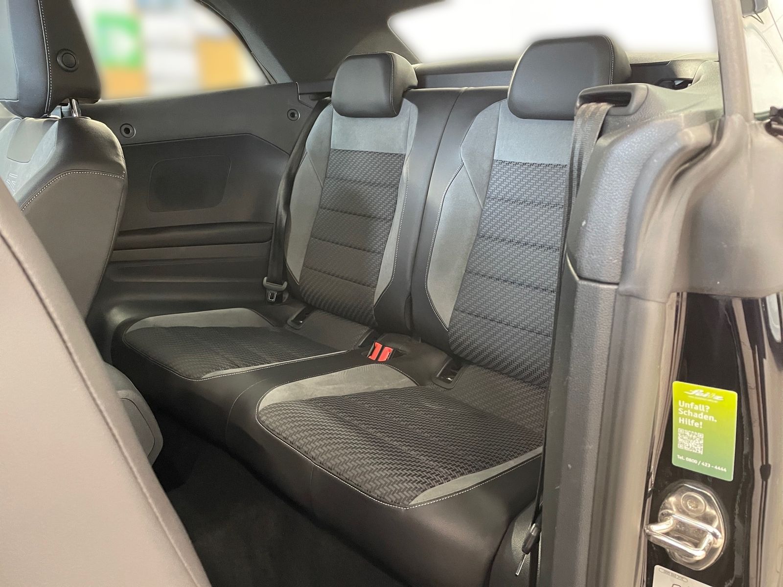Volkswagen T-Roc R-Line - Samsaru's Car Outlet