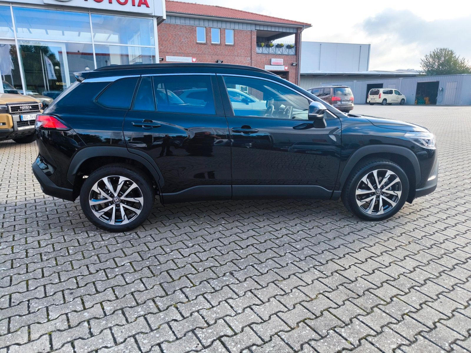 Toyota Corolla Cross Hybrid FWD Team Deutschland