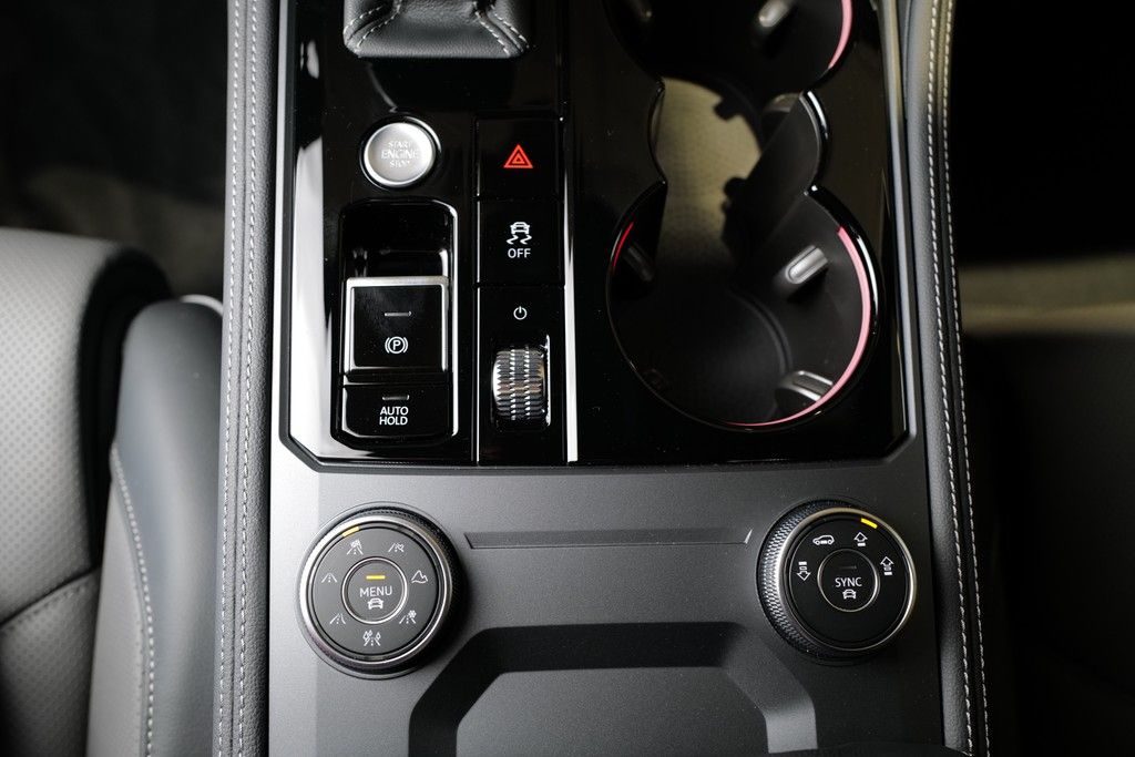 Volkswagen Touareg 3.0TDI R-Line BlackStyle StdHz Wankstabi