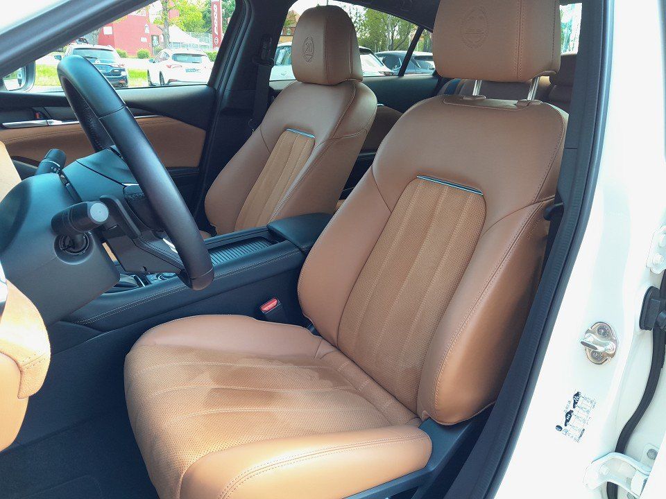 Mazda 6 Limous. SKY-G 194PS 6AT SoMo 20TH ANNYV. GSD B