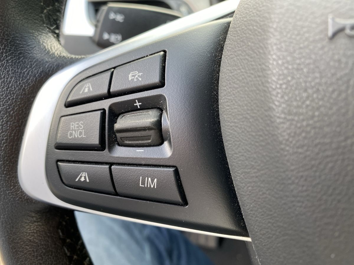 BMW X1 xDrive25e xLine - Samsaru's Car Outlet