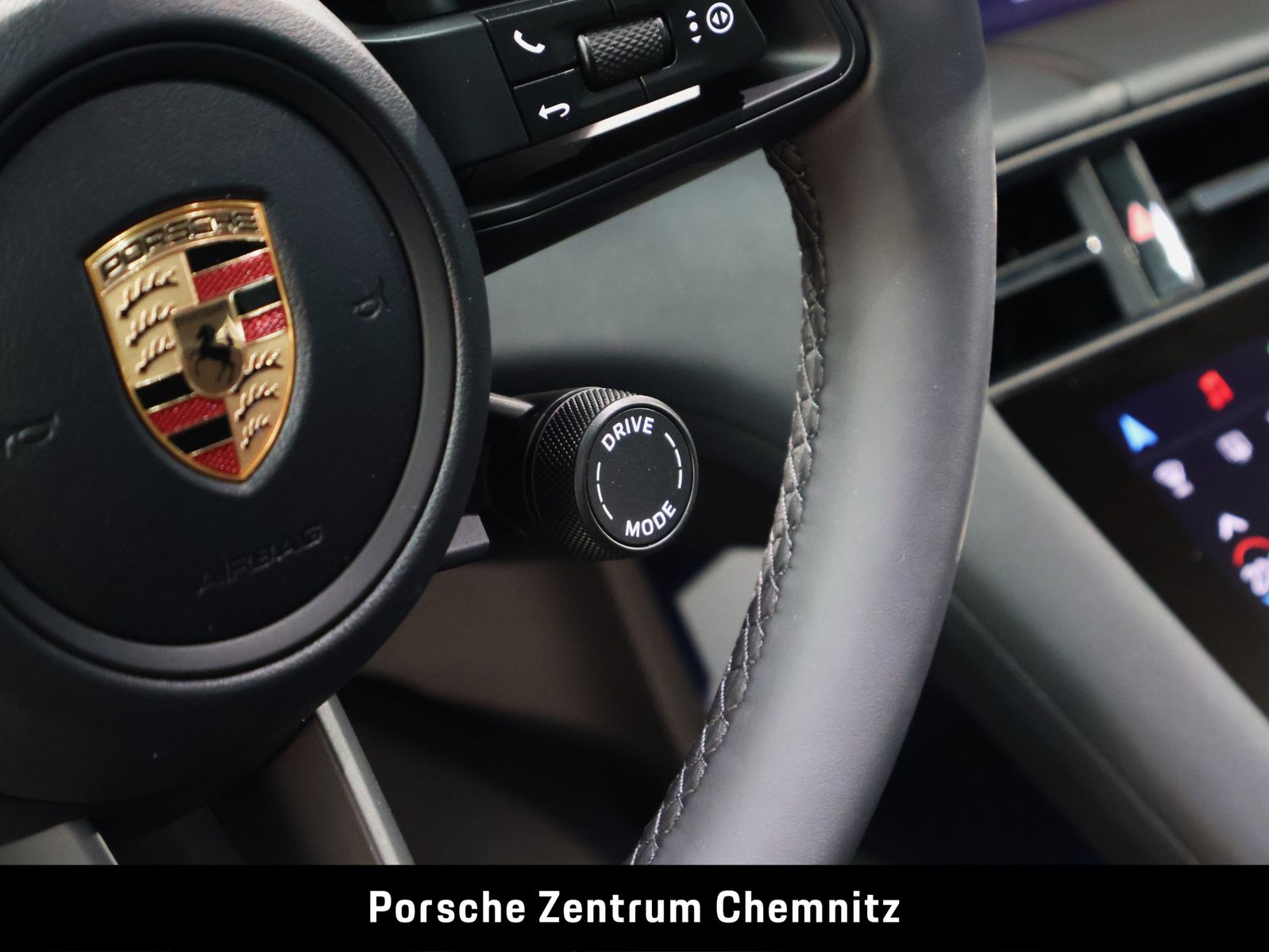 Porsche Taycan 4 Großer Akku!;4+1Sitze;Pano;BOSE