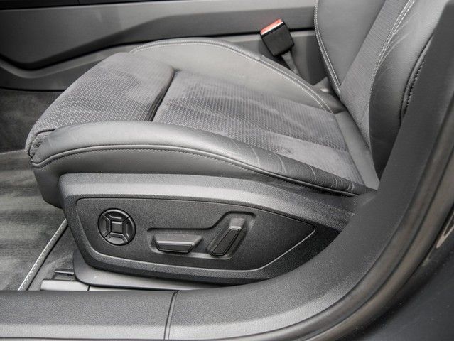 Audi A6 Avant 45 quattro S LINE BLACKPAK PANO AHK ACC