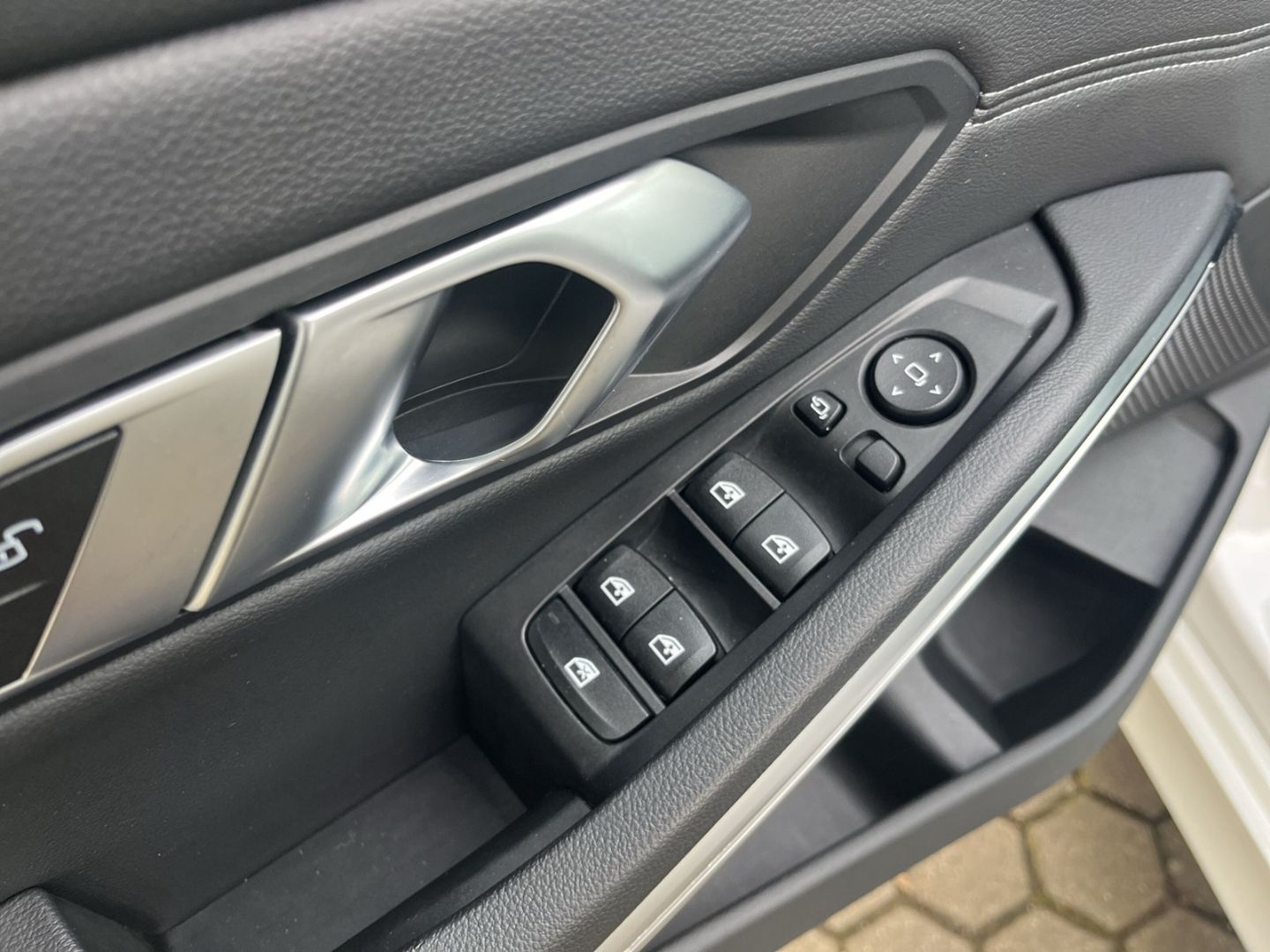 BMW 320 d Sport Line xDrive Limousine/Panodach/Navi