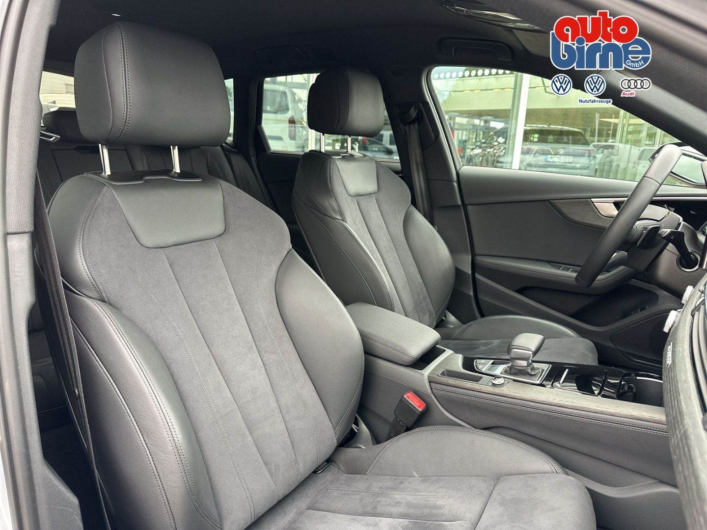 Audi A4 allroad 40 TDIquattro StandHZG AHK-klappbar N