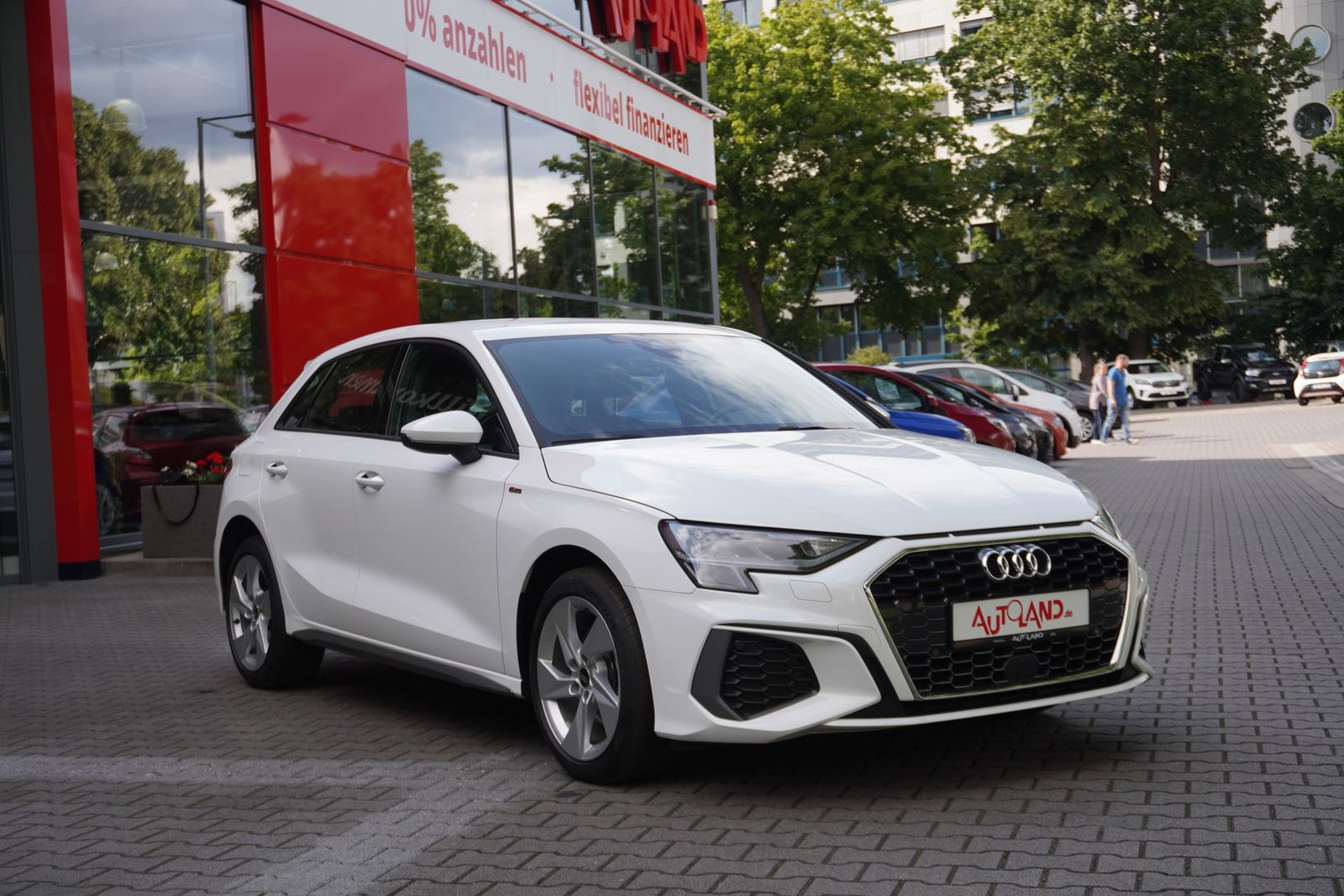 Audi A3 Sportback 40 TFSIe S line Sitzheizung LED DAB