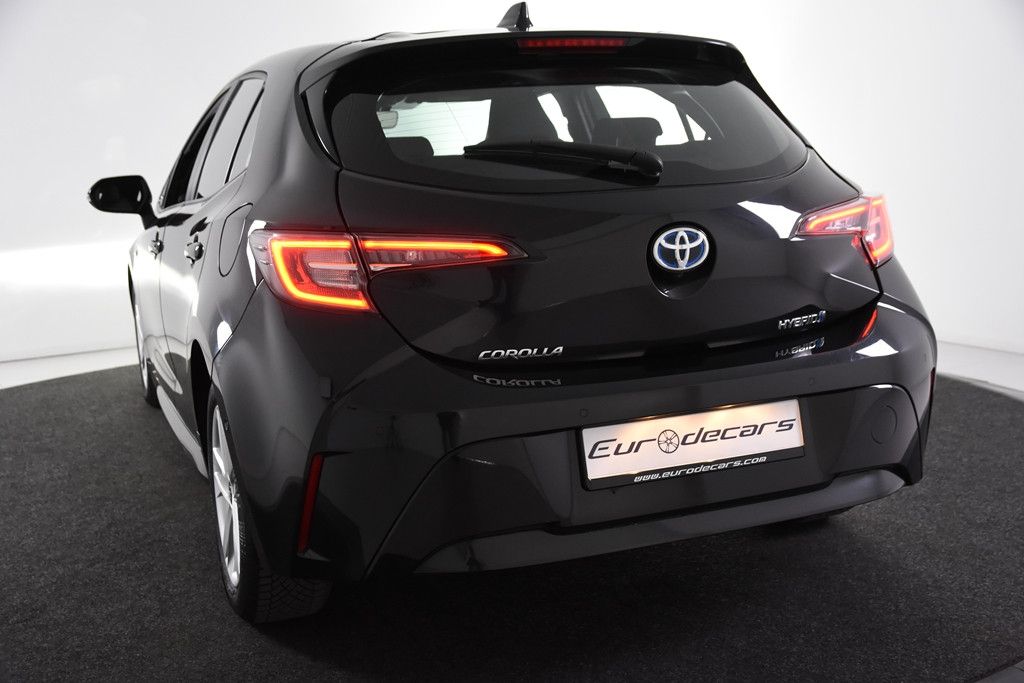 Toyota Corolla 1.8 Hybrid - Samsaru's Car Outlet