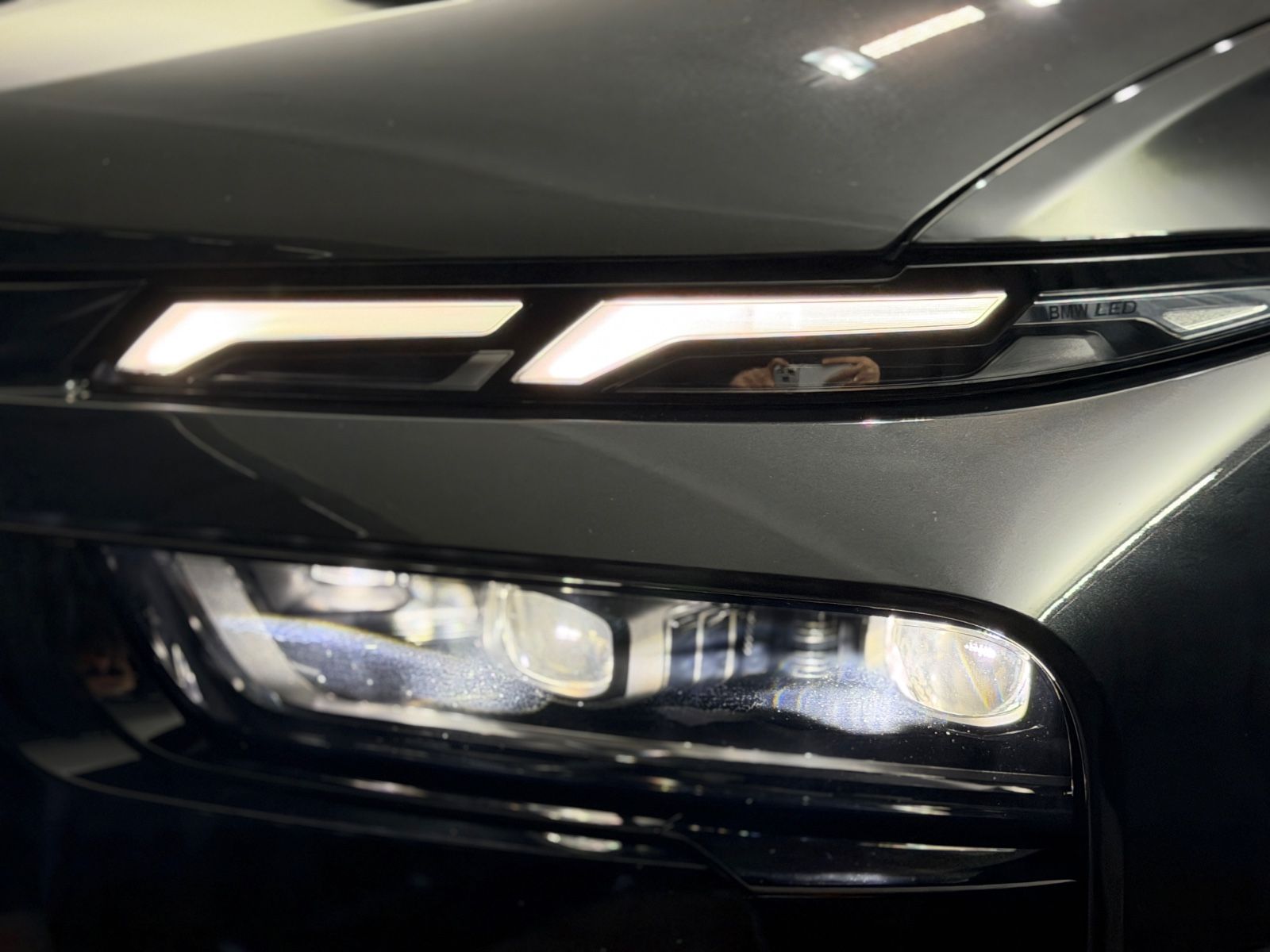 BMW X7 xDrive 40d M SPORT PRO|LUFT|PANO|7-SITZER|AHK