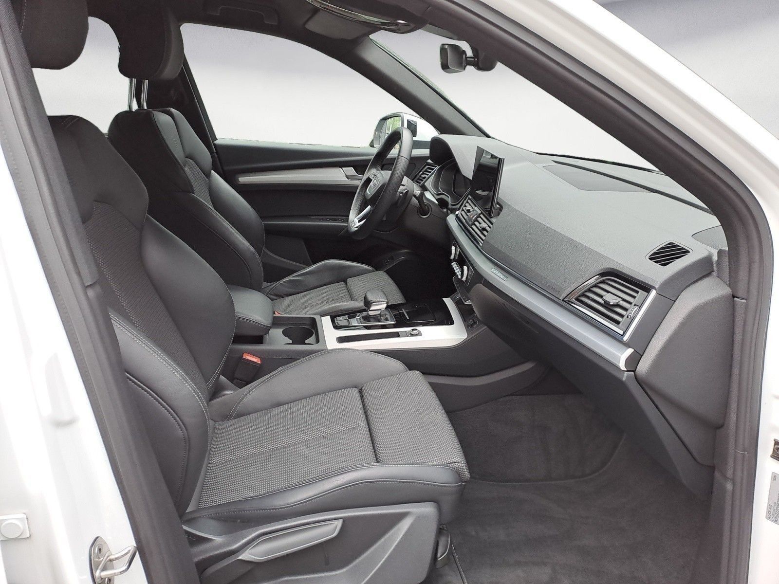Audi Q5 Sportback  50 TFSIe quattro S-Line AHK Matr 5
