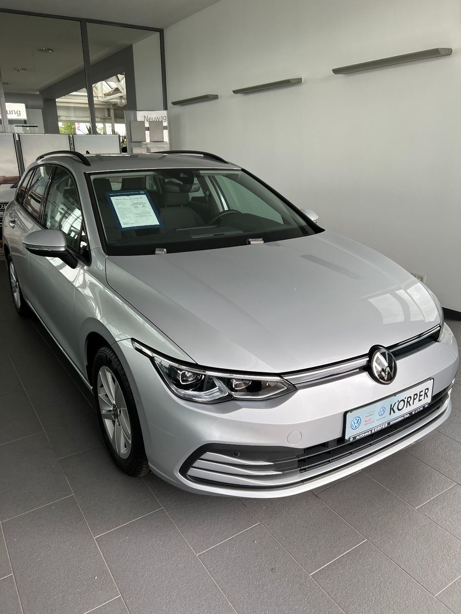 Volkswagen Golf VIII Variant Life 1.5 TSI - Samsaru's Car Outlet