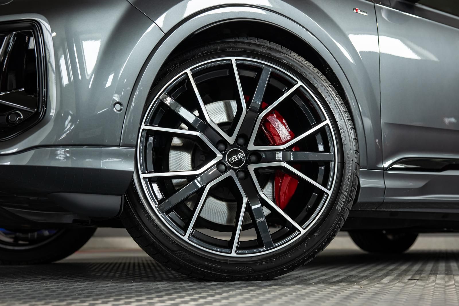 Audi Q7 60 TFSI e quattro S-line AHK PANO B&O MASSAGE