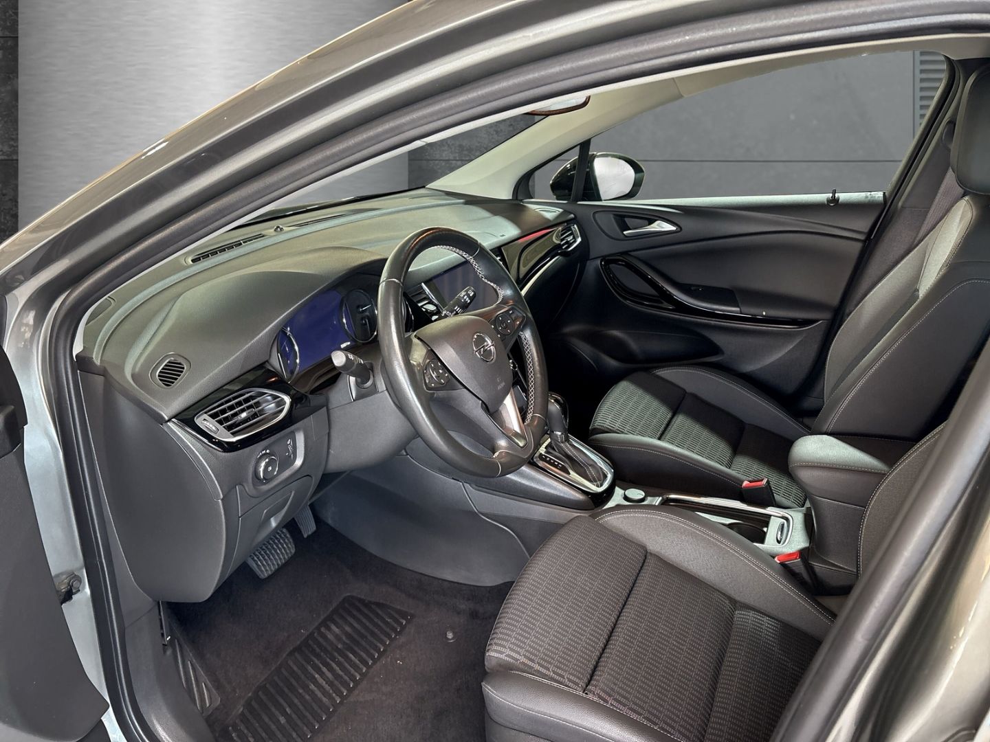 Opel Astra Elegance - Samsaru's Car Outlet