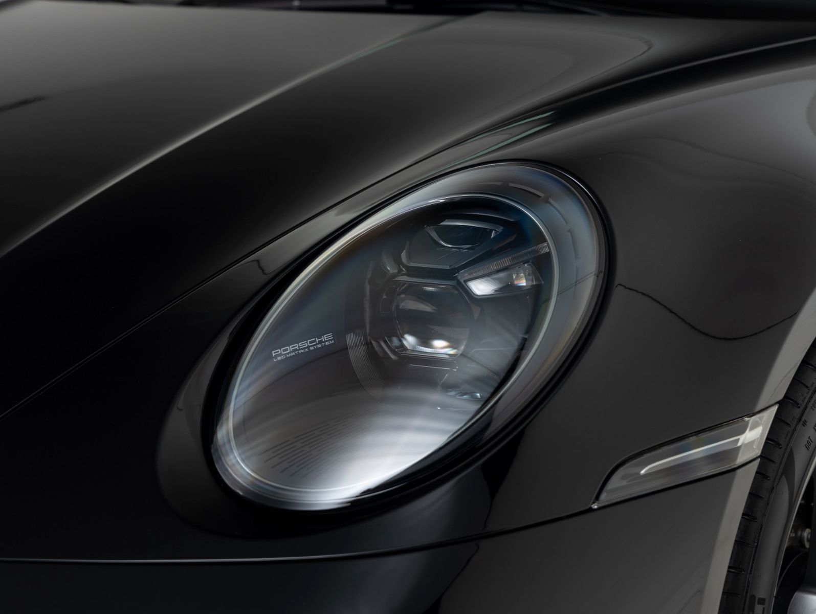 Porsche 911 Turbo S | Sport-Paket | Schalensitze |Carbon