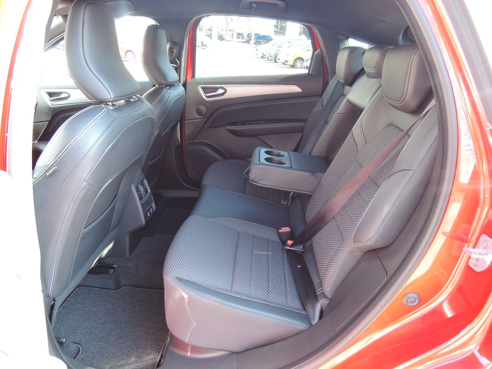 Renault Arkana Mild Hybrid - Samsaru's Car Outlet