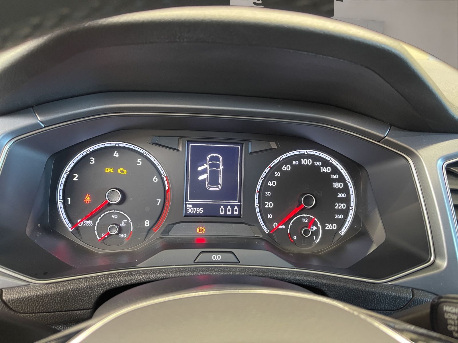 Volkswagen T-Roc 1.0 TSI Active - Samsaru's Car Outlet