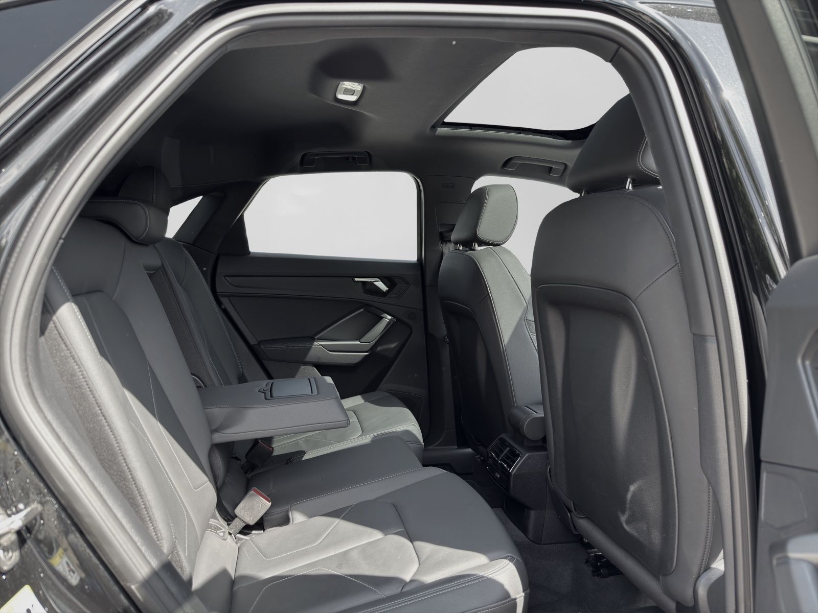 Audi Q3 Sportback 40 TFSI Q 2x S LINE - Samsaru's Car Outlet