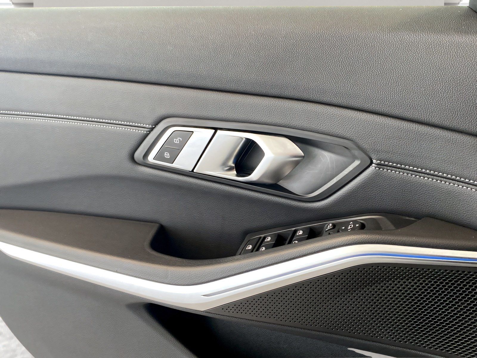 BMW 320e xDrive Touring - Samsaru's Car Outlet