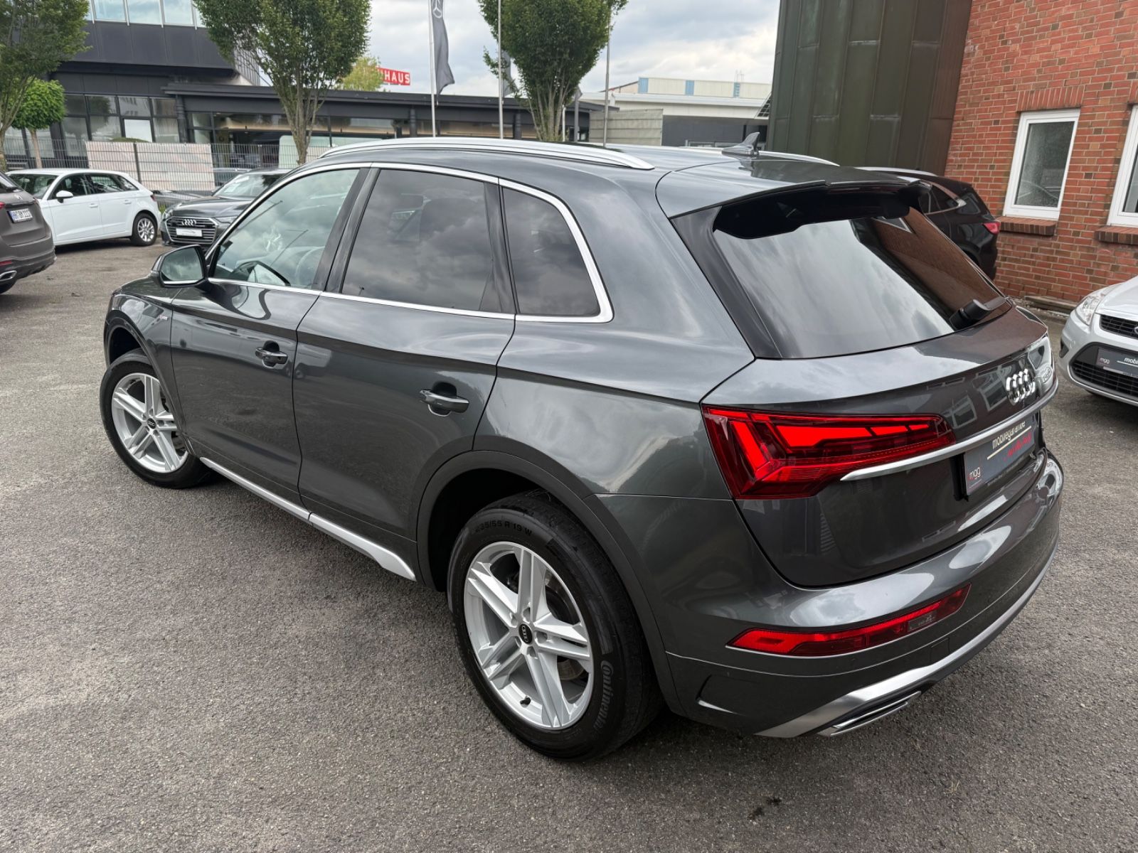 Audi Q5 40 TDI quattro S line - Samsaru's Car Outlet