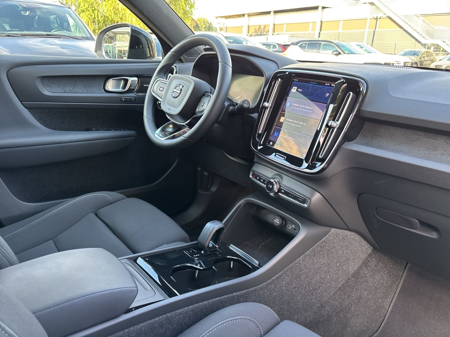 Volvo XC40 Recharge Ultimate Pure Electric 2WD P8