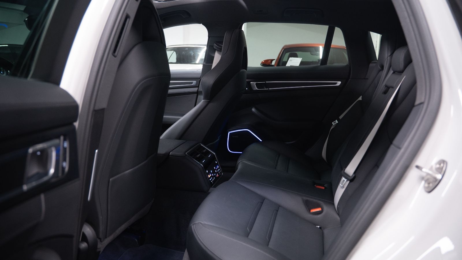 Porsche Panamera ST 4E-Hybrid Platinum Editi SportDesign