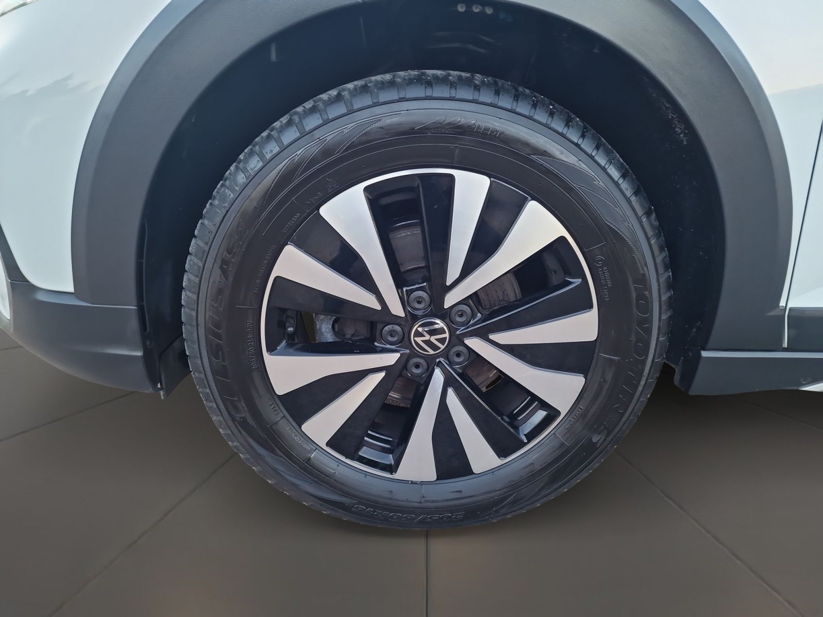 Volkswagen Taigo 1.0 TSI Life - Samsaru's Car Outlet