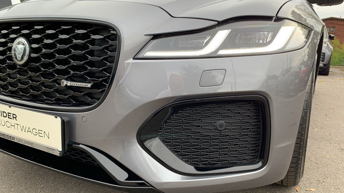 Jaguar XF D200 R-DYNAMIC HSE ACC+DAB+SHZG+LED+LMF+NAV