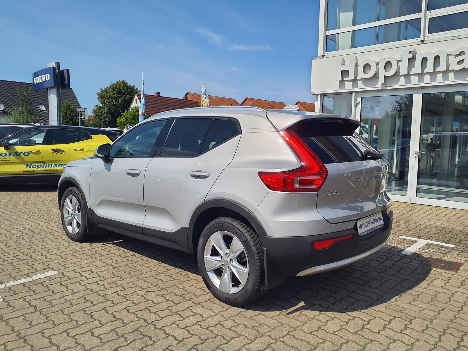 Volvo XC40 B4 Benzin Aut. AHK / ACC / BLIS