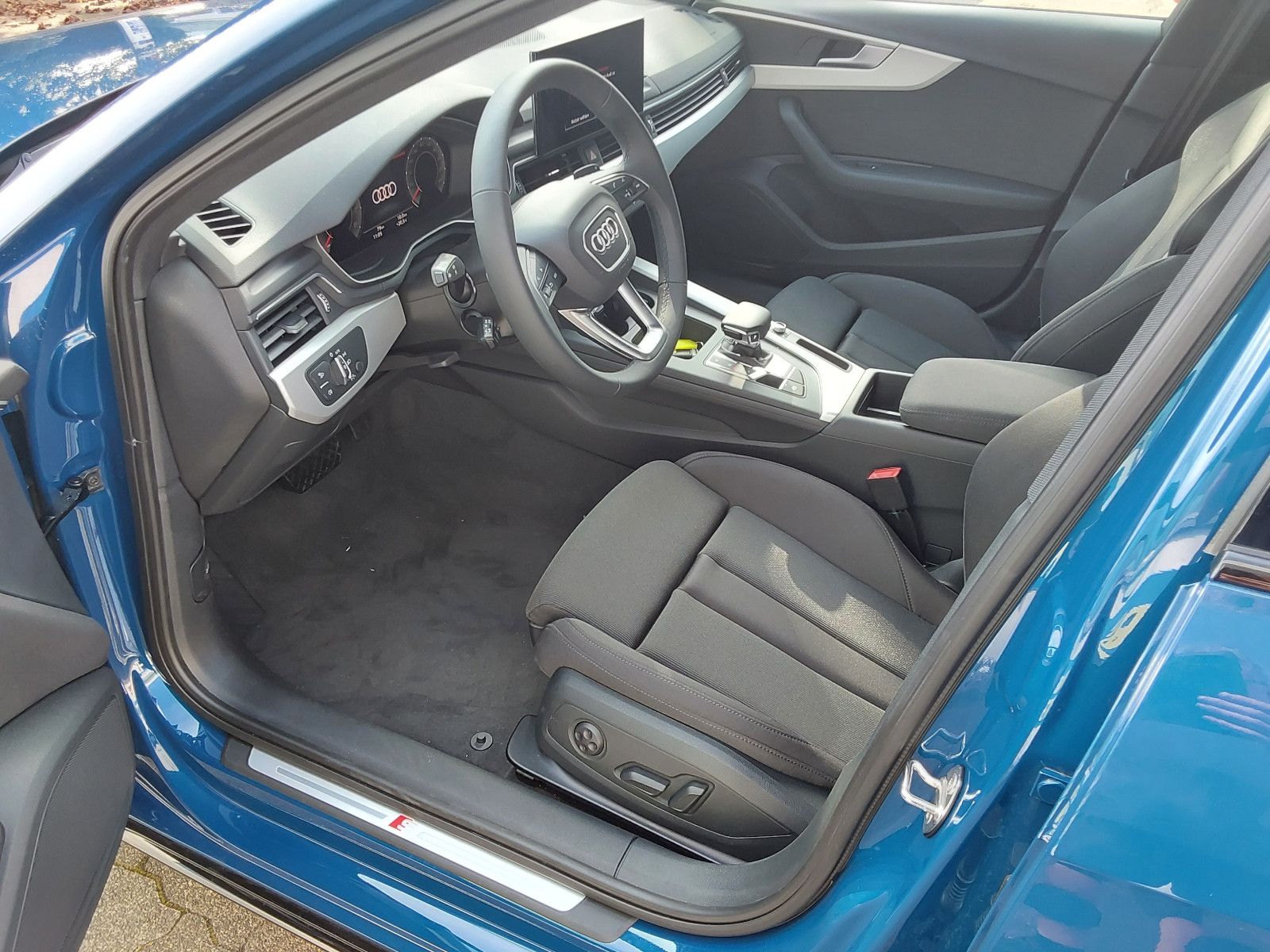 Audi A4 40 TFSI S Line - Samsaru's Car Outlet