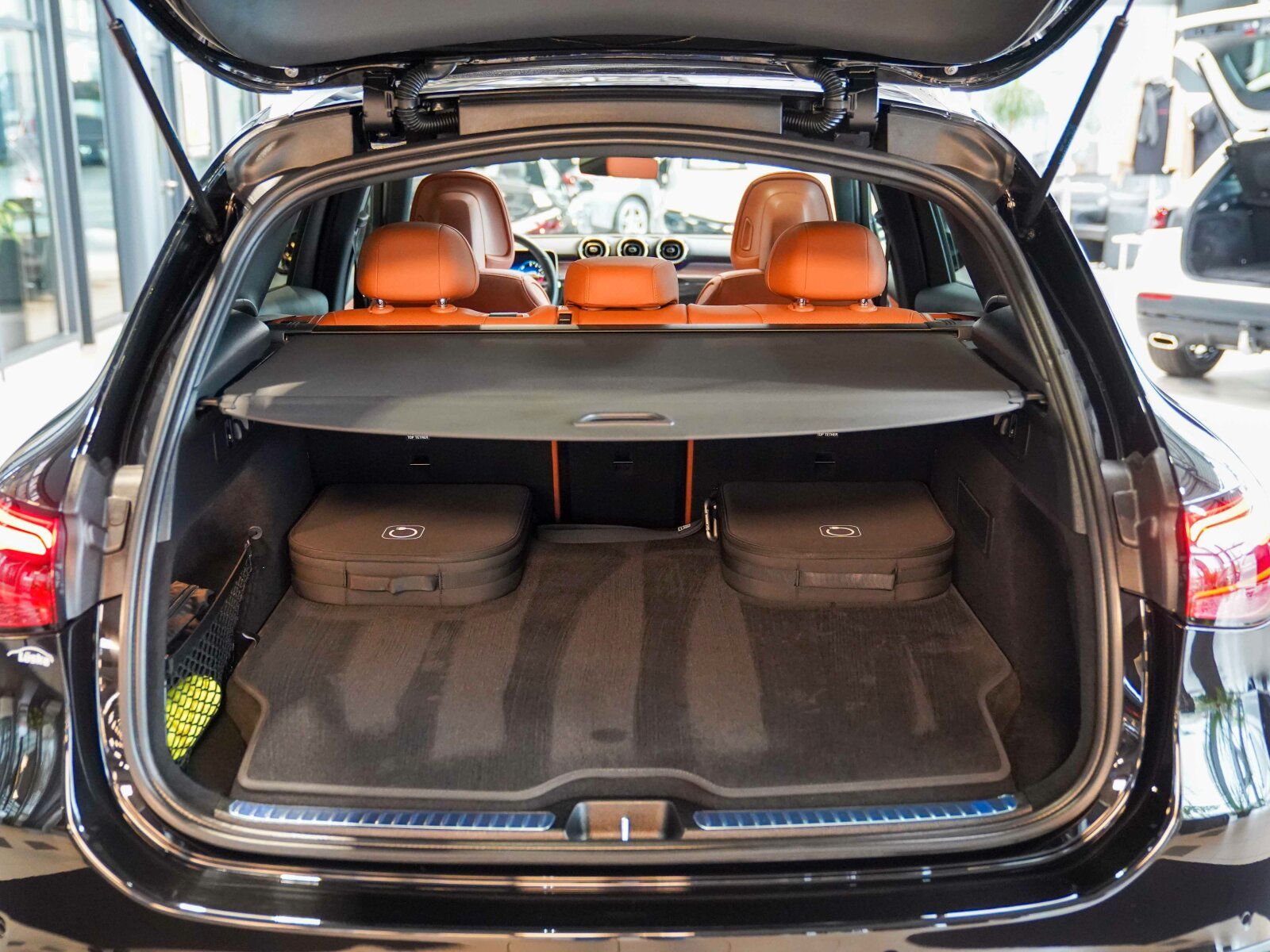 Mercedes-Benz GLC 300 e 4M AVANTGARDE Panoramadach DISTRONIC