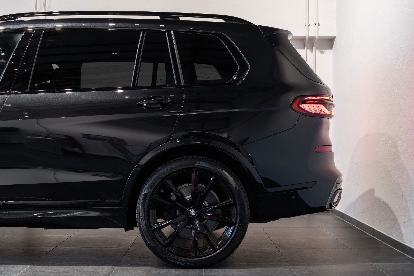 BMW X7 xDrive 40d M Sport Pro*Ahk*Sky*ACC*Cristal