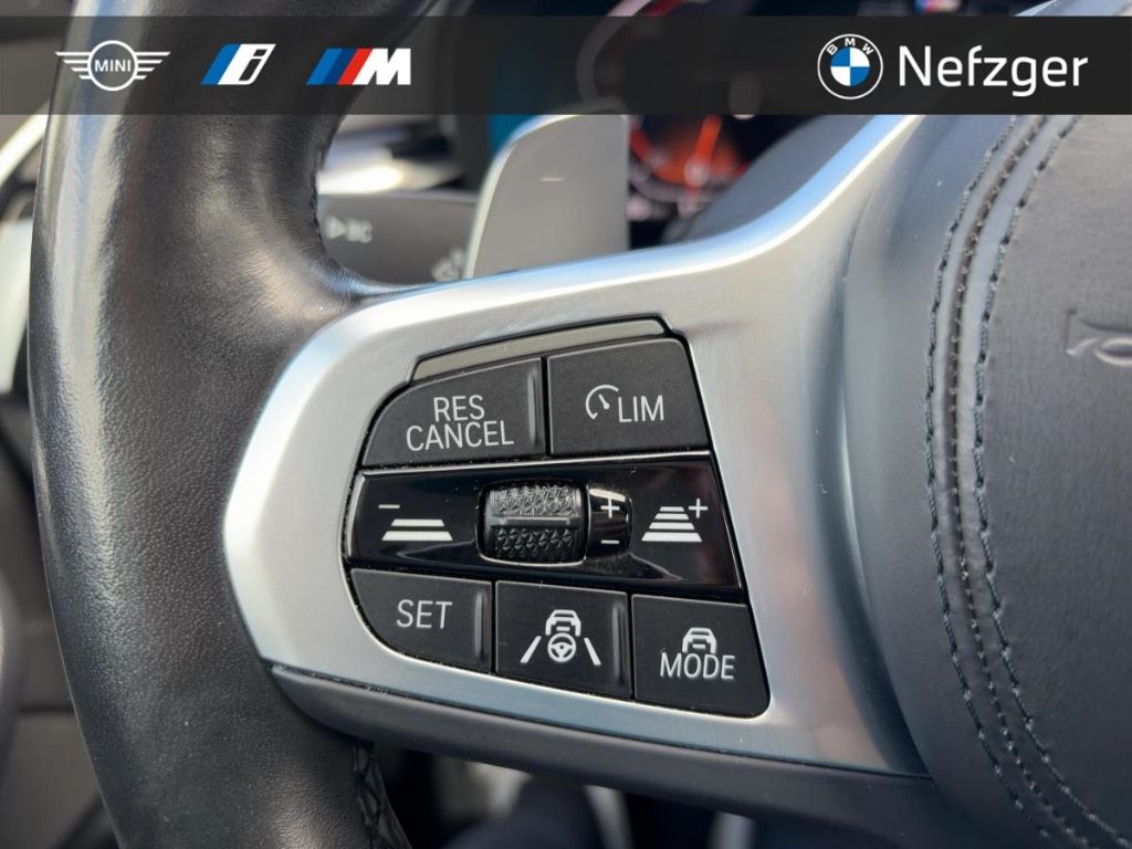 BMW 540 i xDrive Touring M Sport Head-Up Park-Assist
