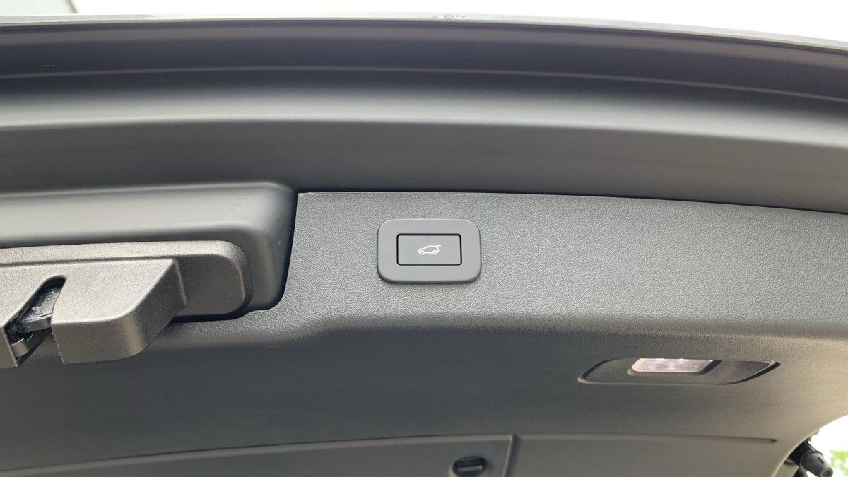 Jaguar XF D200 R-DYNAMIC SE LMF+ACC+SHZG