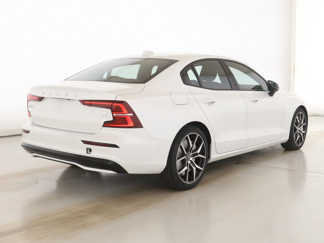 Volvo S60 T8  Polestar Engineered Recharge Plug-In Hy