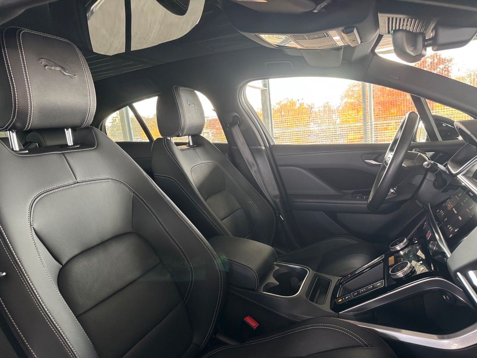 Jaguar I-Pace EV400 SE