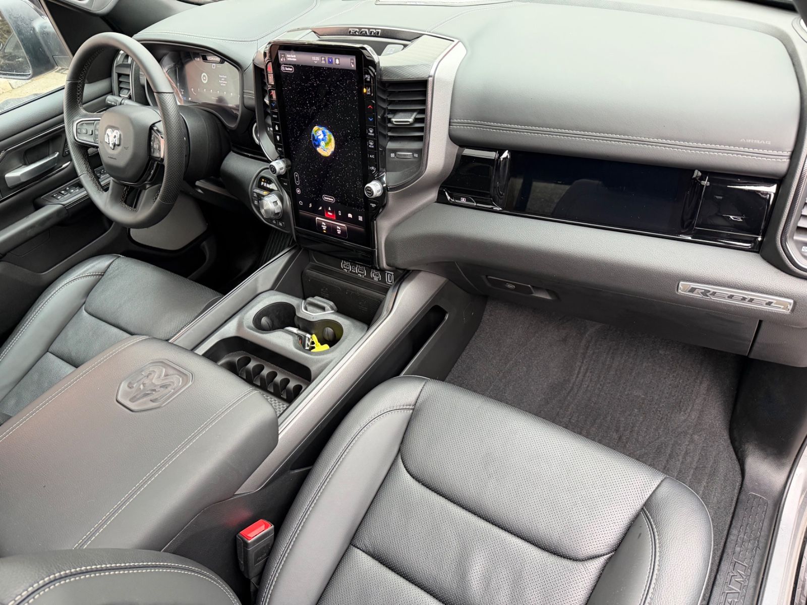 Dodge RAM 1500 Rebel *LPG-Gasanlage*Panorama*HUD*