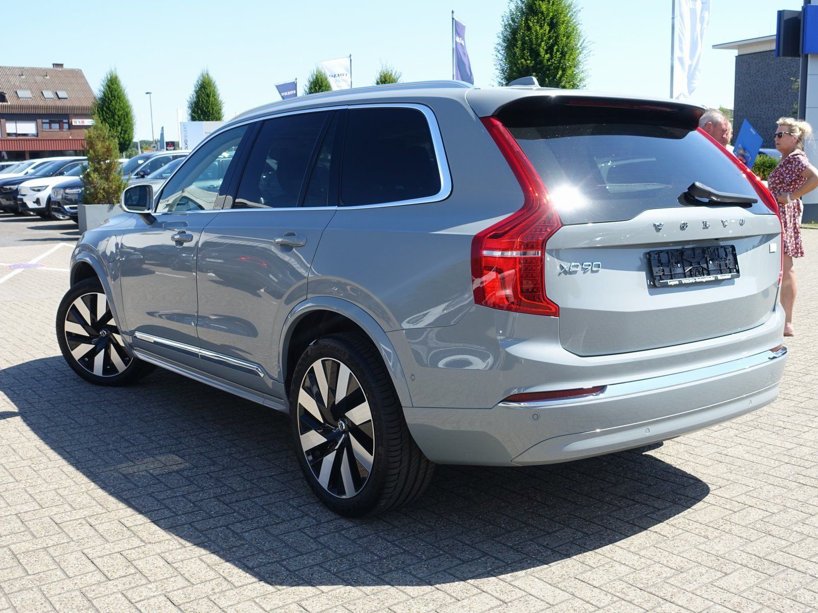 Volvo XC90 Recharge Ultimate Bright T8 AWD - Samsaru's Car Outlet