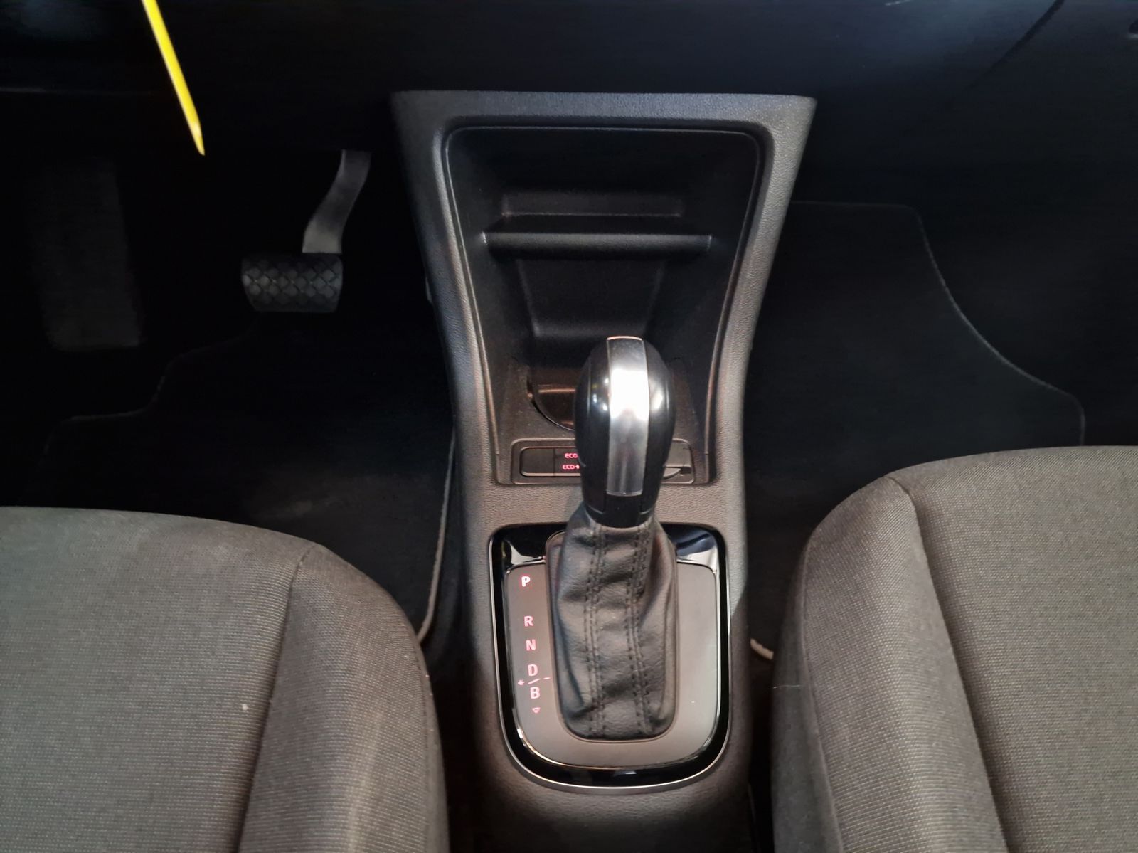 Volkswagen up! e-Up! - Samsaru's Car Outlet