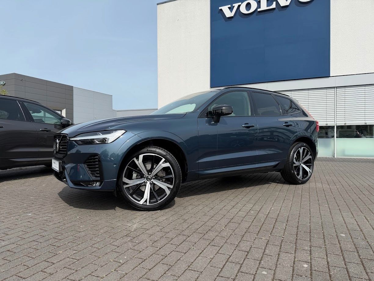 Volvo XC60 B5 Ultra Dark AWD