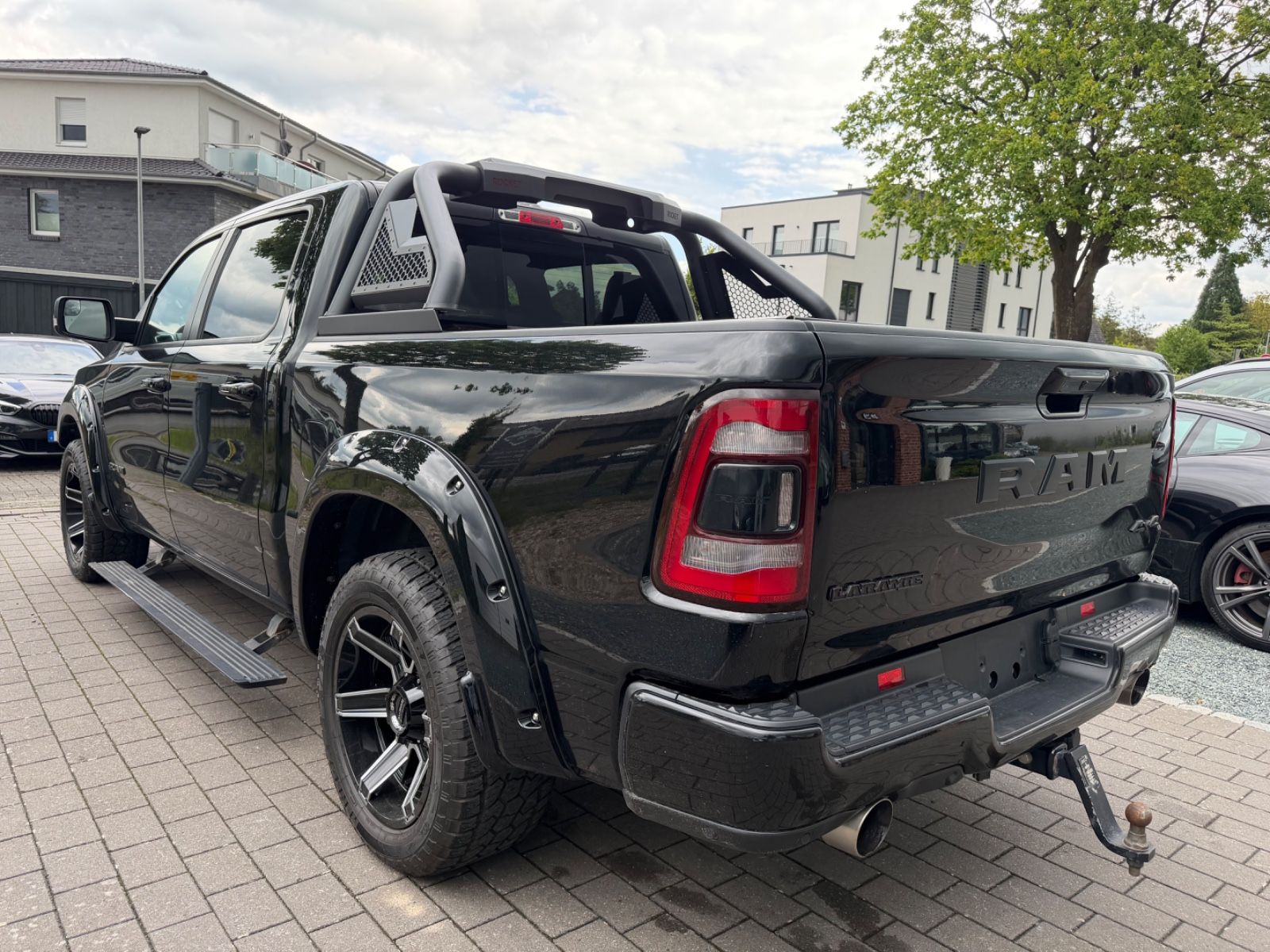 Dodge RAM 1500 5.7 Laramie Sport/Night/Sport-Aga/LPG