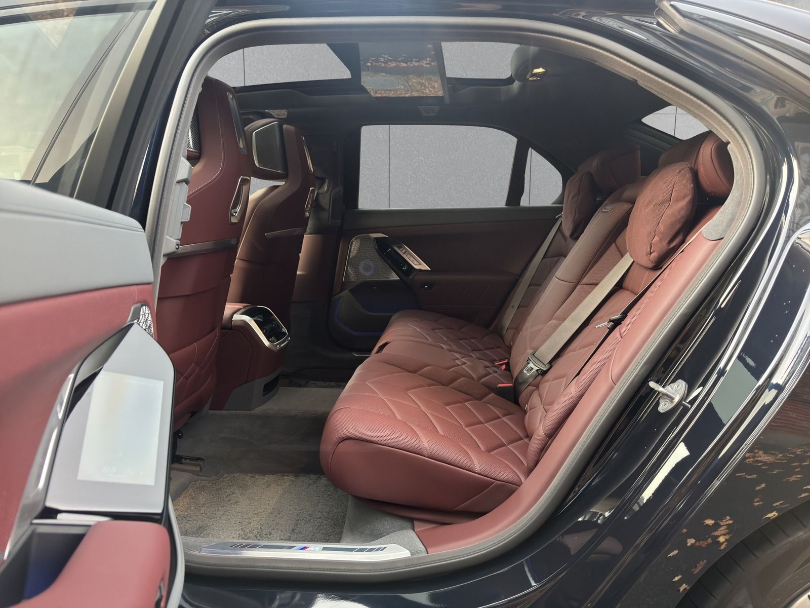 BMW 740 d xDrive M Sport Pro NP172K INDIV Theater TV