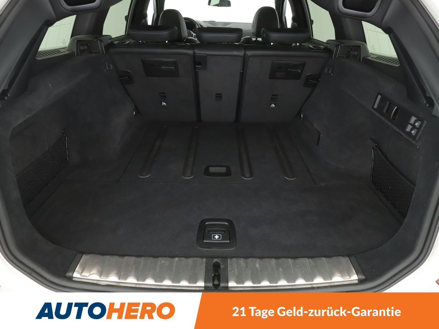 BMW 330d M Sport Aut. - Samsaru's Car Outlet