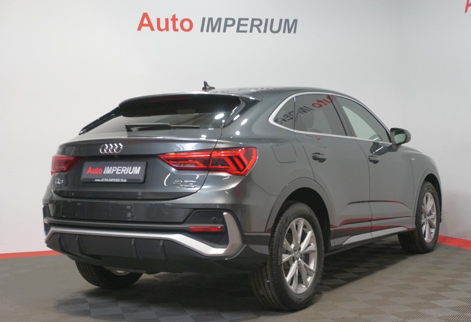 Audi Q3 Sportback 40 TDI quattro S line - Samsaru's Car Outlet
