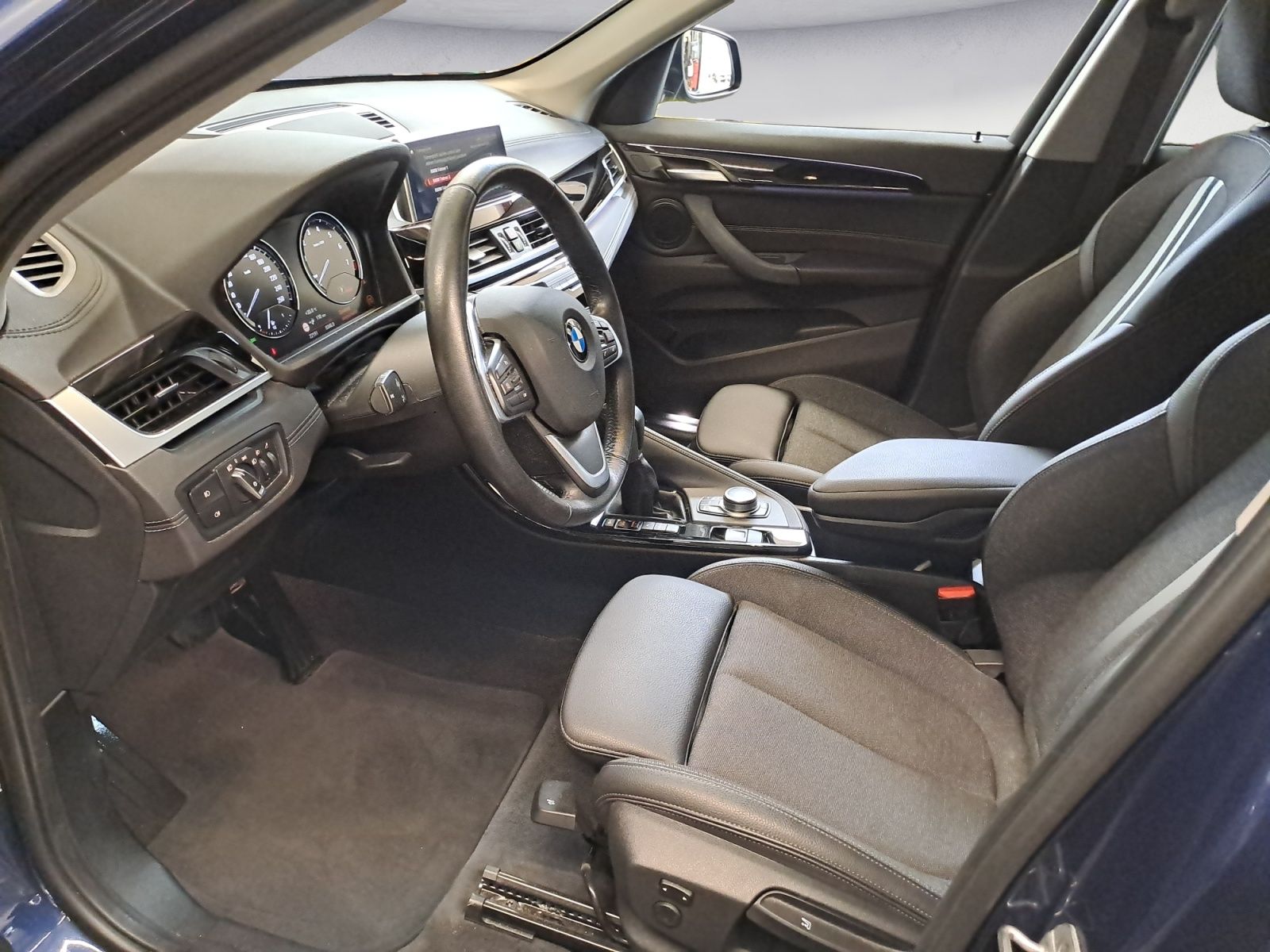BMW X1 xDrive25e Sport Line Steptronic - Samsaru's Car Outlet